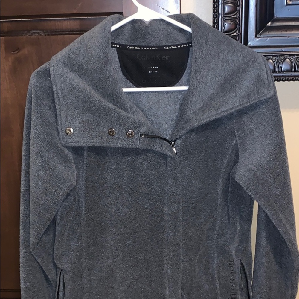 Zip up sweatshirt with collar